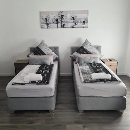 Suite Crissie Bernburg Buitenkant foto