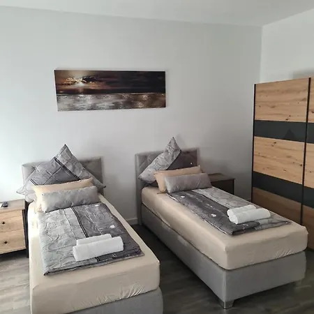 Suite Crissie Bernburg Buitenkant foto